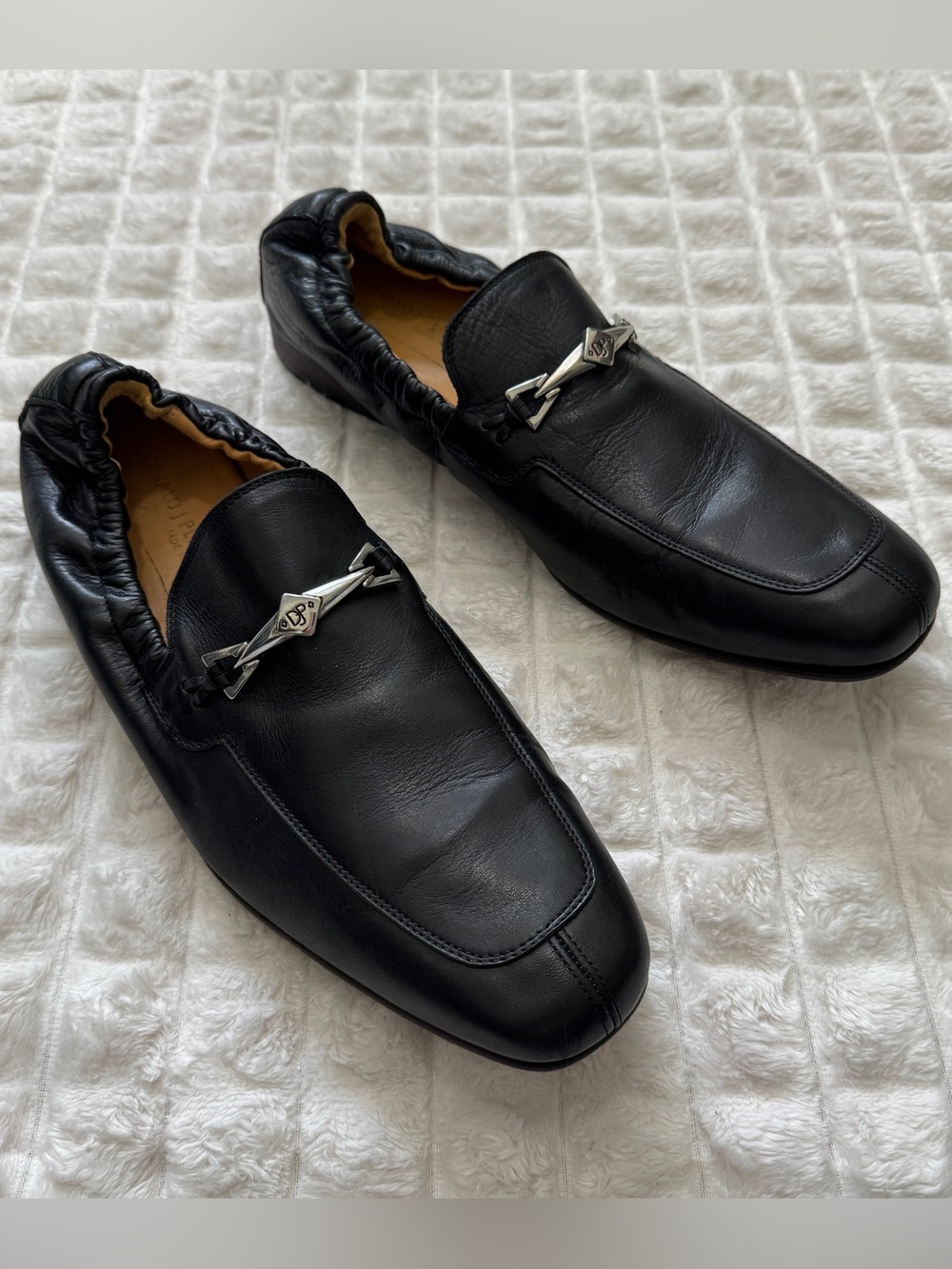 Donald J Pliner 10 M Black Leather Slip On Loafers ~ Silver Bit & Elastic Heels